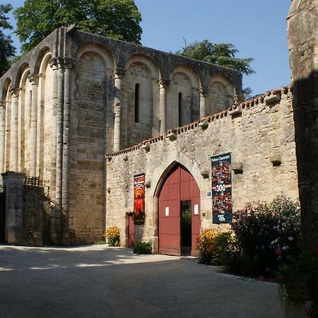 La Vieille Maison Rose Bed & Breakfast Nanteuil-en-Vallée Eksteriør bilde